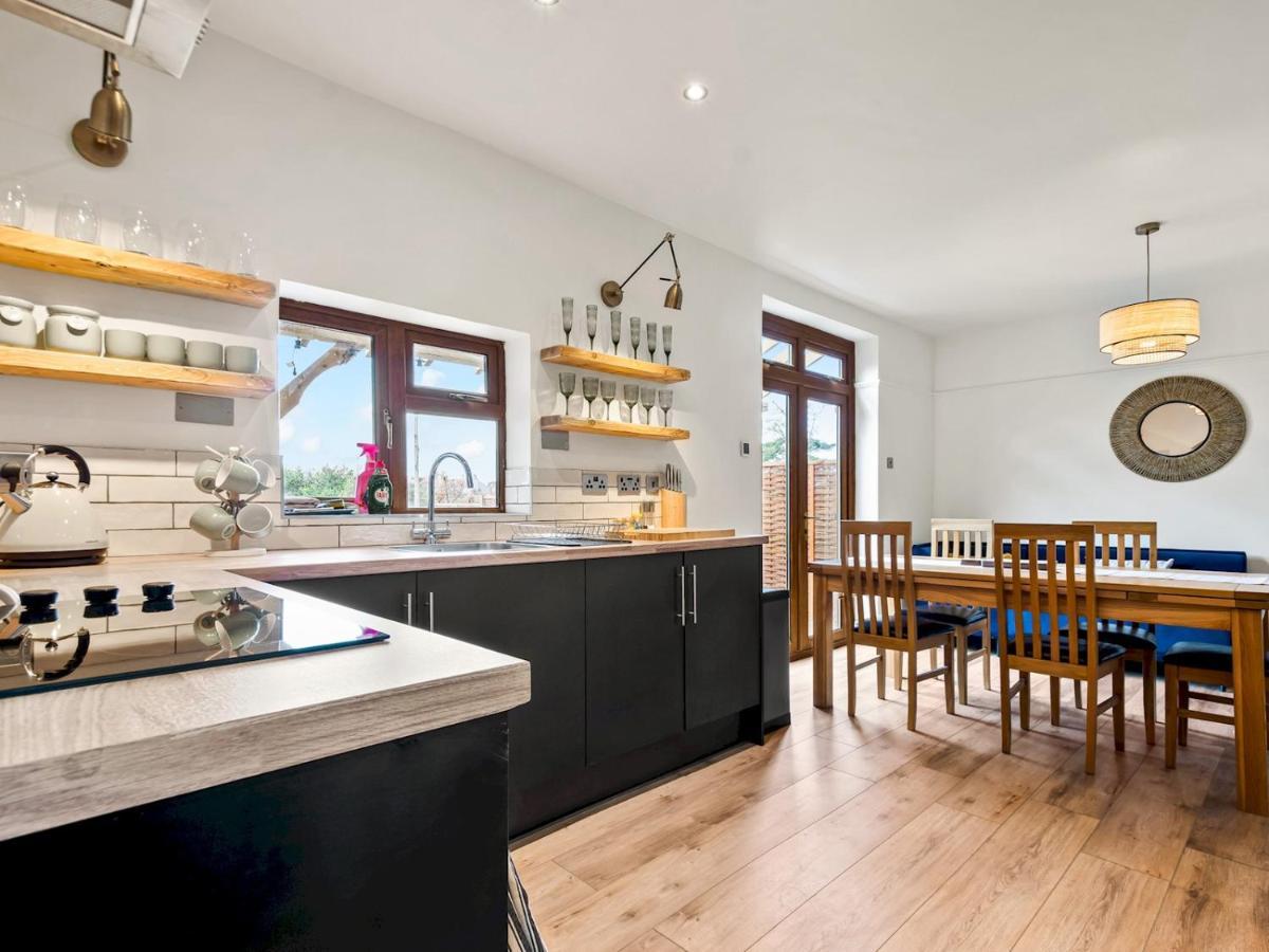 Pass The Keys Appletree Cottage - A Chic Seaside Home And Garden Whitstable Exteriör bild